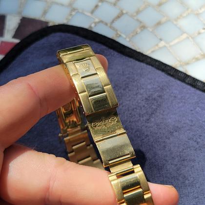 Rolex Submariner Date 16618 18K Yellow Gold
