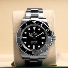 Rolex Submariner No Date 124060 Full Set