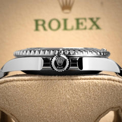 Rolex Submariner No Date 124060 Full Set