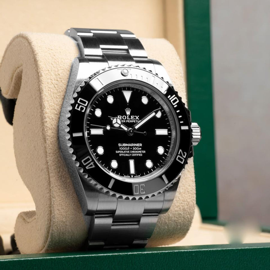 Rolex Submariner No Date 124060 Full Set
