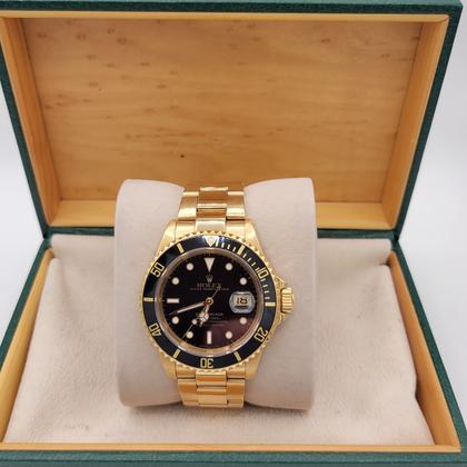 Rolex Submariner Date 16618 18K Yellow Gold