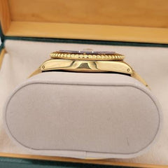 Rolex Submariner Date 16618 18K Yellow Gold