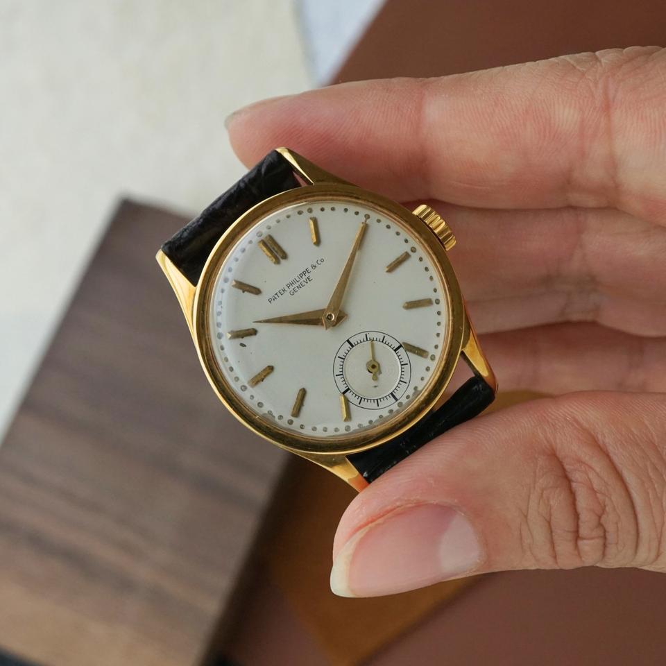 Patek Philippe Calatrava Vintage 18K Yellow Gold 1940s