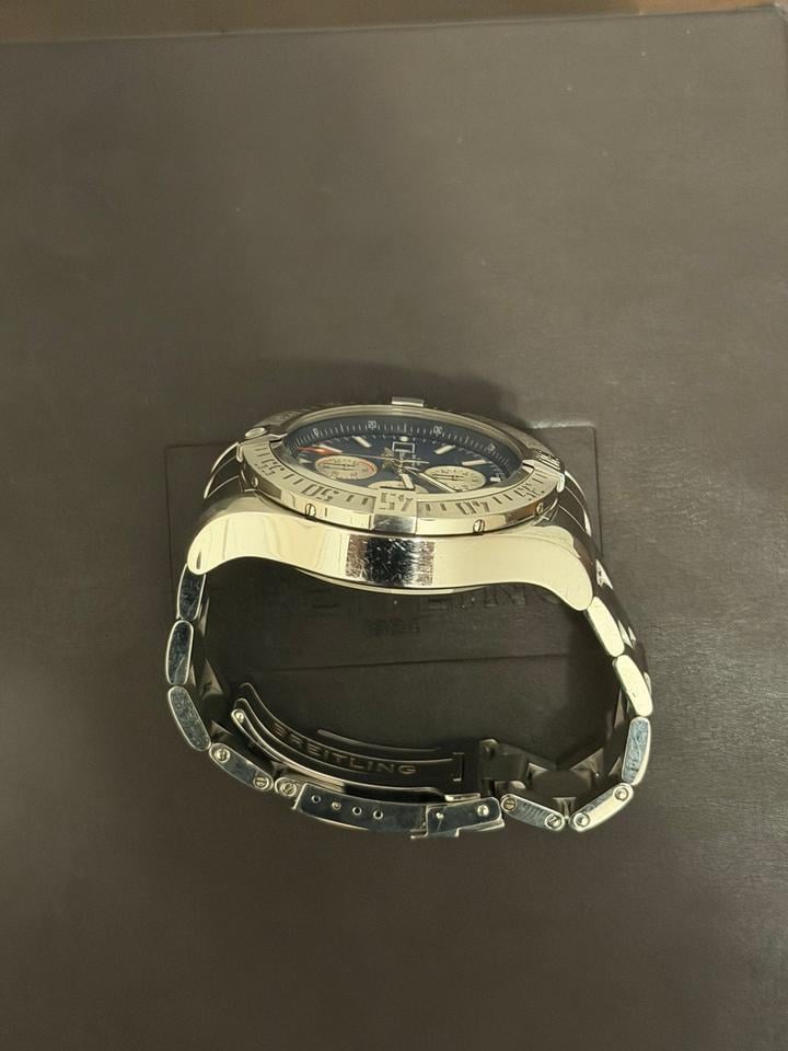 Breitling Super Avenger II A1337111