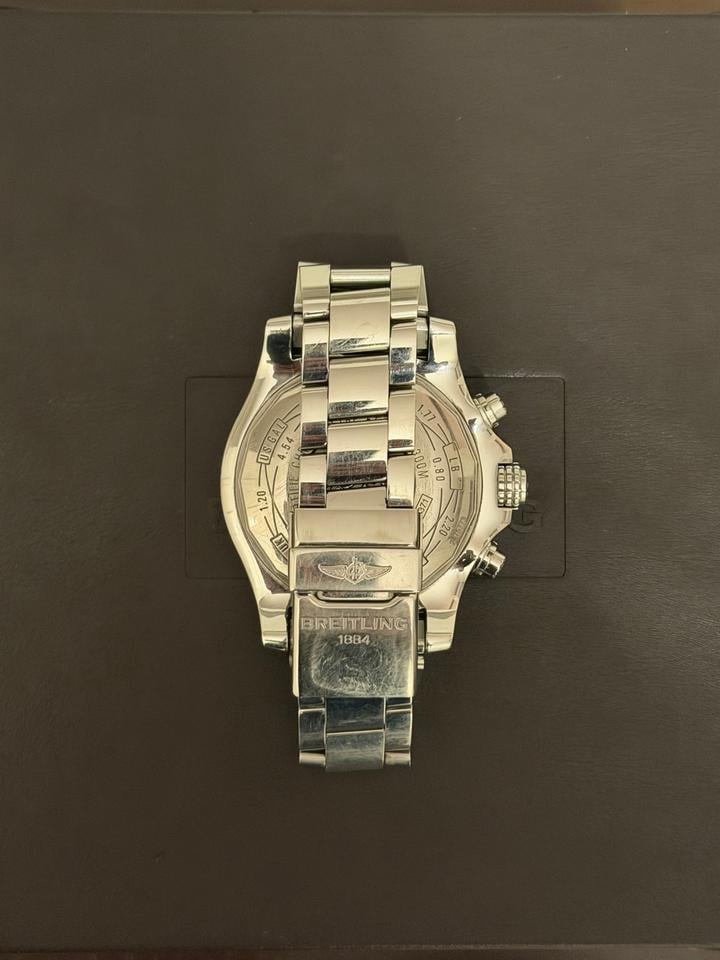 Breitling Super Avenger II A1337111