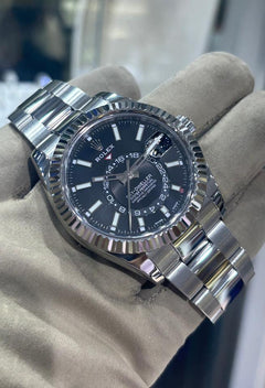 Rolex Sky-Dweller 326934 Black Dial 42mm Full Set