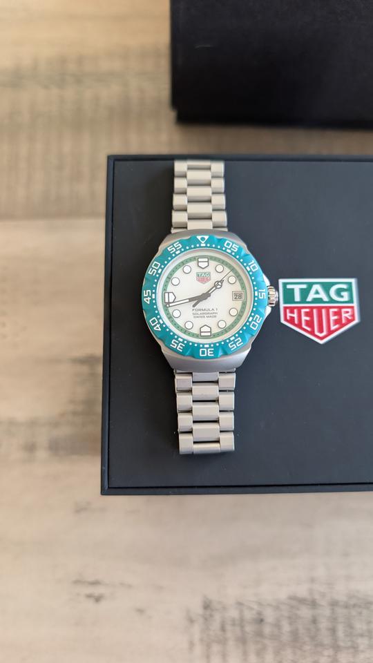 TAG Heuer Formula 1 Solargraph Green Bezel