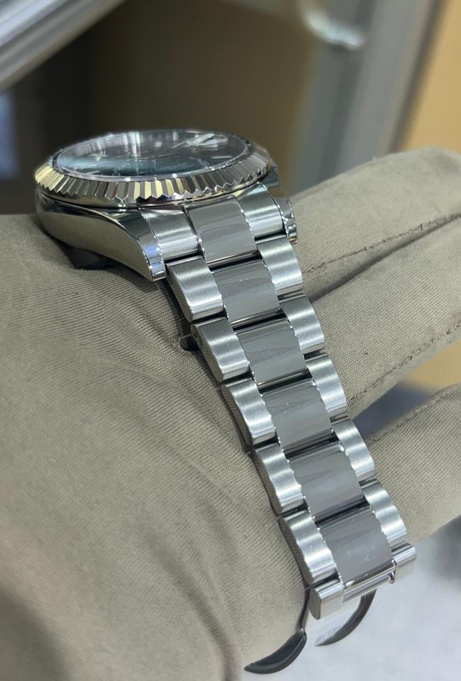 Rolex Sky-Dweller 326934 Black Dial 42mm Full Set