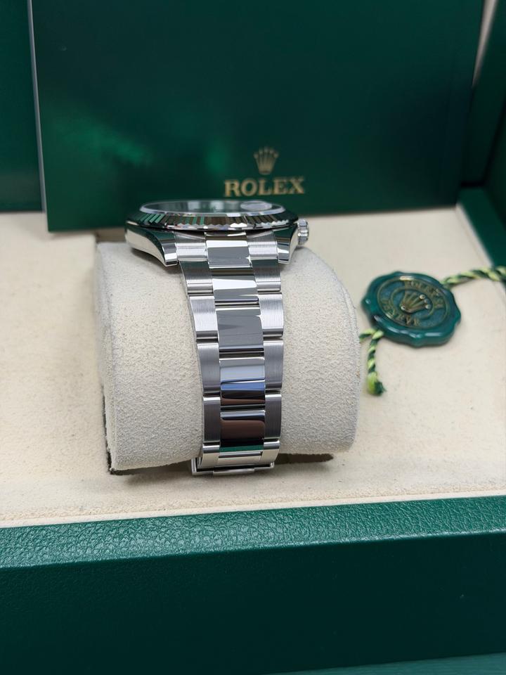 Rolex Datejust 41 126334 Green Dial Oyster 2026