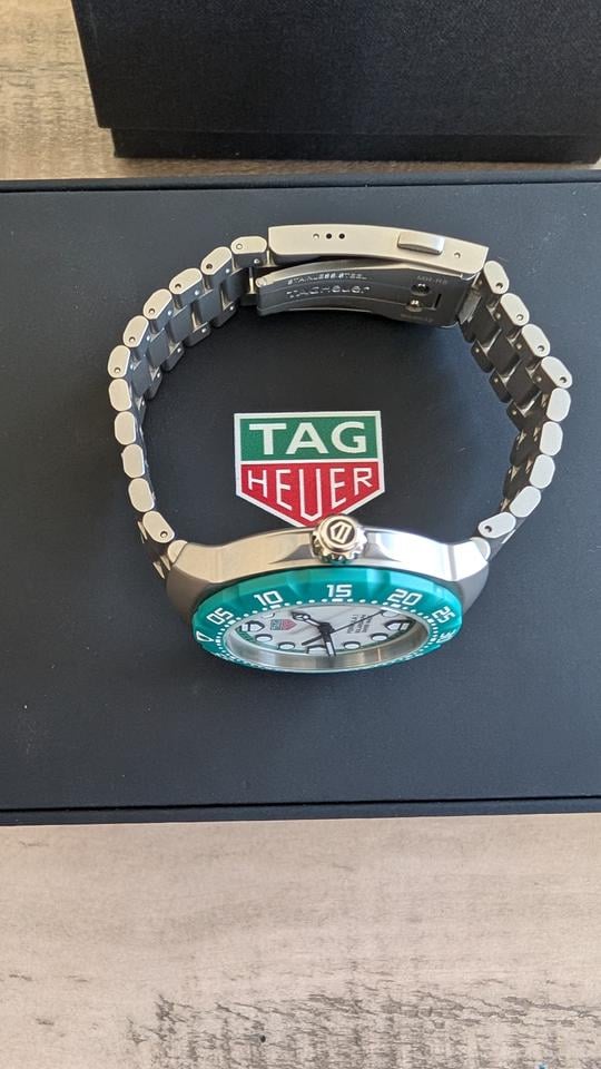 TAG Heuer Formula 1 Solargraph Green Bezel