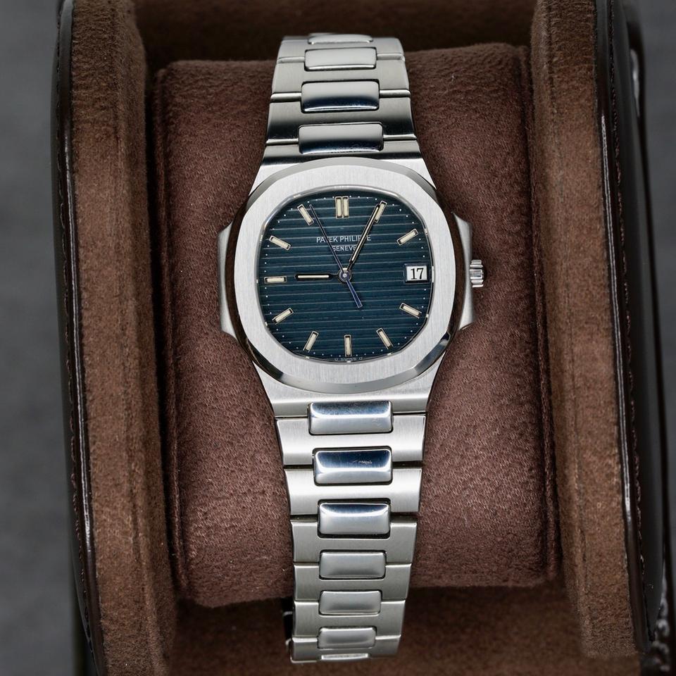 Patek Philippe Nautilus 3900/1A Blue Dial Stainless Steel 33mm