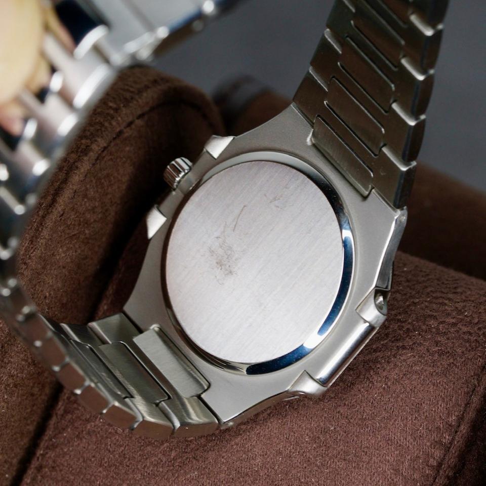 Patek Philippe Nautilus 3900/1A Blue Dial Stainless Steel 33mm