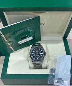 Rolex Sky-Dweller 326934 Black Dial 42mm Full Set