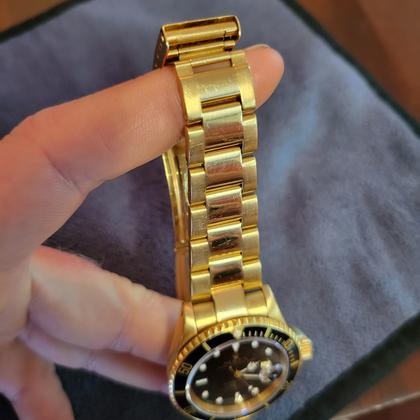Rolex Submariner Date 16618 18K Yellow Gold